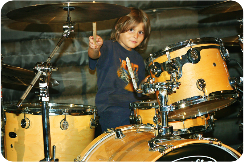 daniel-drums-rounded